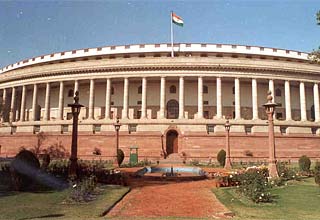 Lok Sabha passes Finance Bill 2012-13