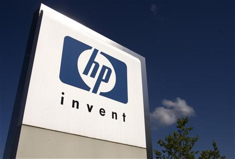HP reports lower profit, to cut 27,000 jobs