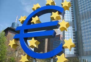 European shares edge up, euro nears 2-week low