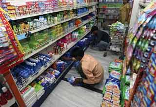 Hindustan Unilever cuts expenses, CEO gets 23% pay hike