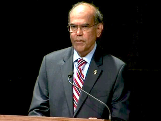 आरबीई गवर्नर सुब्बाराव ने सरकार को कोसा