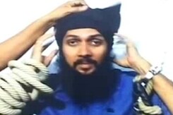 Yasin Bhatkal flown to Delhi, NIA gets custody Yasin Bhatkal flown to Delhi, NIA gets custody