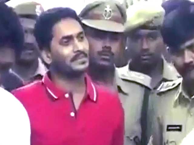 Jagan Reddy, now in hospital, wants hunger strike to adrenalise voters