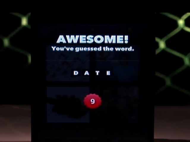 New mobile games: 4 Pics 1 word, Candy Crush Saga