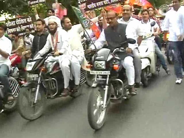 Video : Delhi BJP protests fuel price hike by holding a 100-bike rally