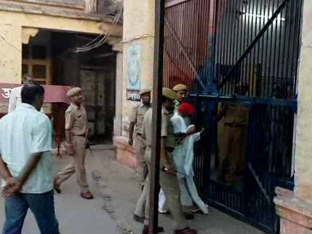 Asaram Bapu spends night in Jodhpur jail, bail hearing today