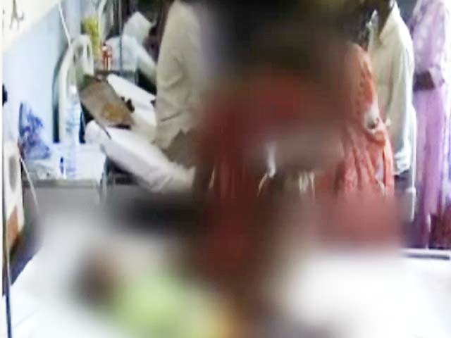 यूपी : बदला लेने के लिए सोते परिवार पर डाला तेजाब