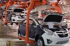 Auto industry faces slowdown Auto industry faces slowdown