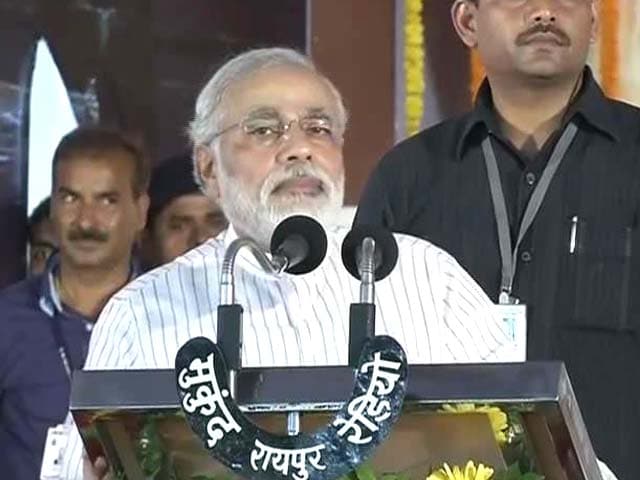 Video : Congress can turn gold into sand, says Modi at 'Red Fort' rally in Chhattisgarh
