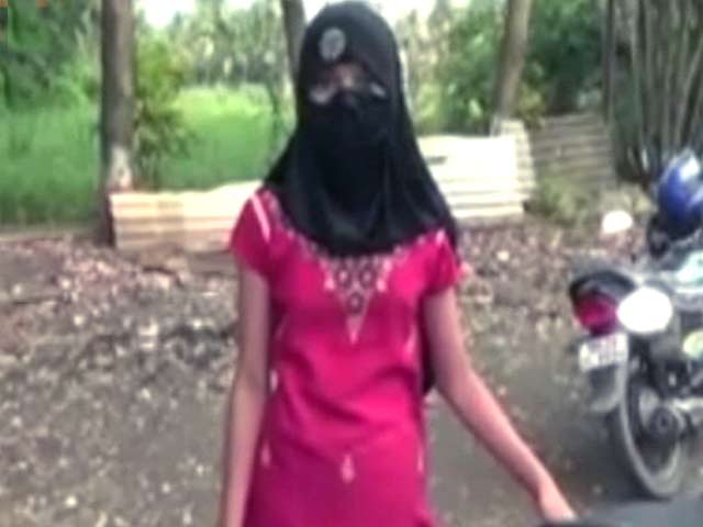 मुंबई : नाबालिग ने मां के प्रेमी पर लगाया यौन शोषण का आरोप