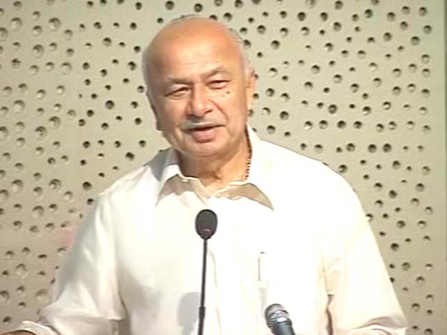 Delhi gang-rape: convicts file contempt plea against Home minister