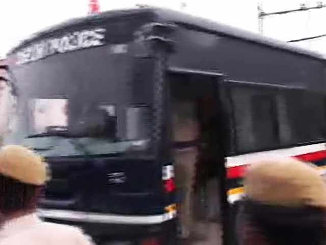 फांसी की सजा सुनकर फूट-फूट कर रो पड़े गैंगरेप के दोषी