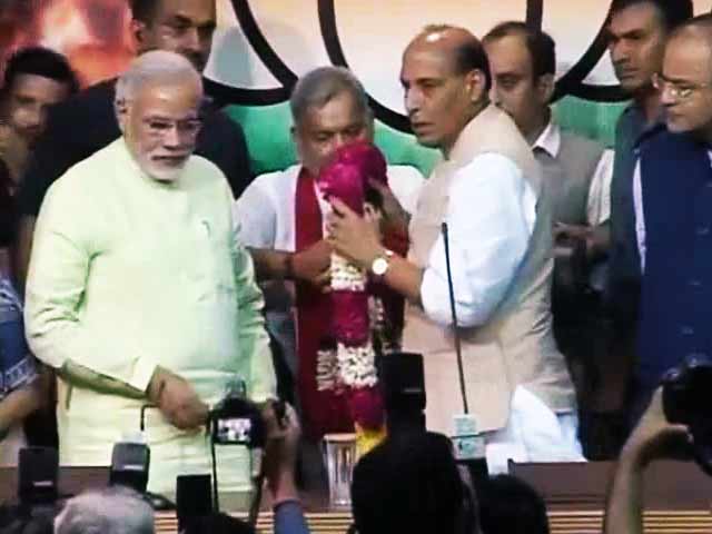 बीजेपी प्रचार समिति का अध्यक्ष पद छोड़ेंगे मोदी : सूत्र