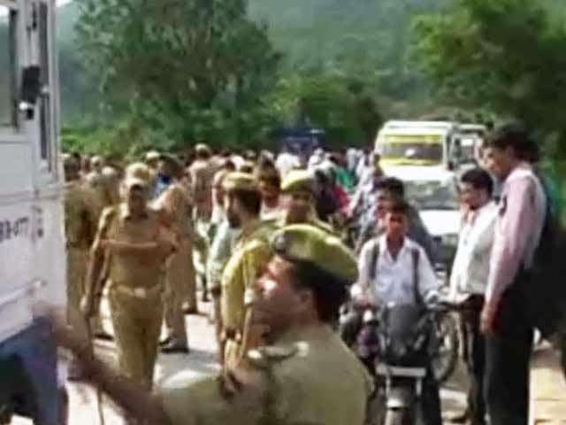 जम्मू-कश्मीर : नाबालिग से गैंगरेप में पुलिसकर्मी गिरफ्तार