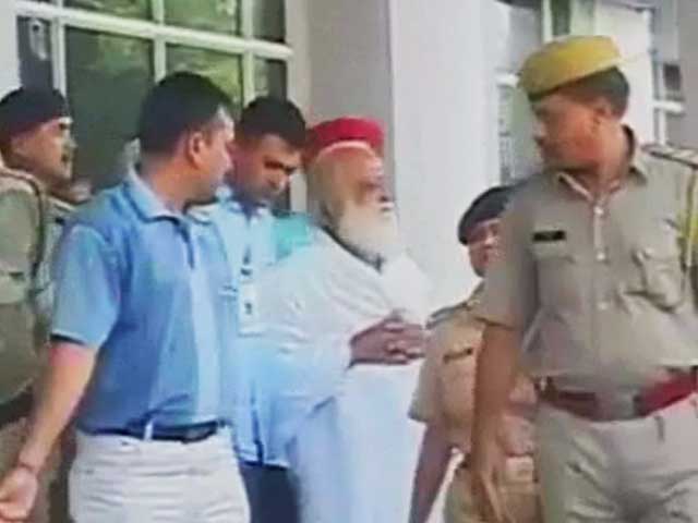 आसाराम मामला : लड़की के वकील ने ताजा धमकियां मिलने का दावा किया