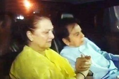 अभिनेता दिलीप कुमार बीमार, अस्पताल में भर्ती अभिनेता दिलीप कुमार बीमार, अस्पताल में भर्ती