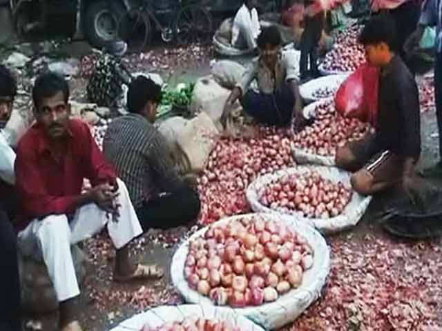 और कितना रुलाएगा प्याज, 80 रुपये किलो हुआ