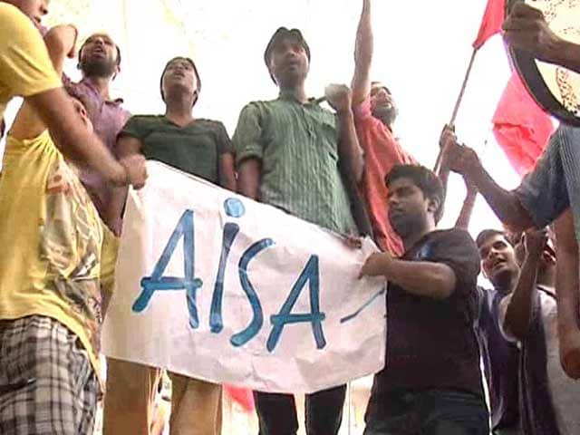Video : AISA sweeps Jawaharlal Nehru University students' union polls
