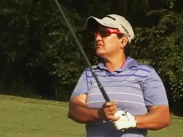 Video : India's top women golfers tee off in the valley