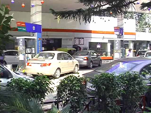 कार लॉबी का दबाव, माइलेज के मानक लागू नहीं