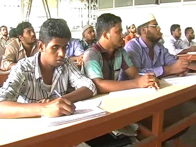 Video : A mosque in Chennai which helps Muslim men fulfill the IAS dream