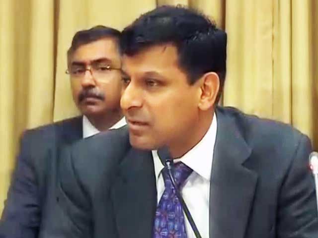 मुद्रास्फीति पर लगाम के लिए रेपो दर बढ़ाई गई : राजन