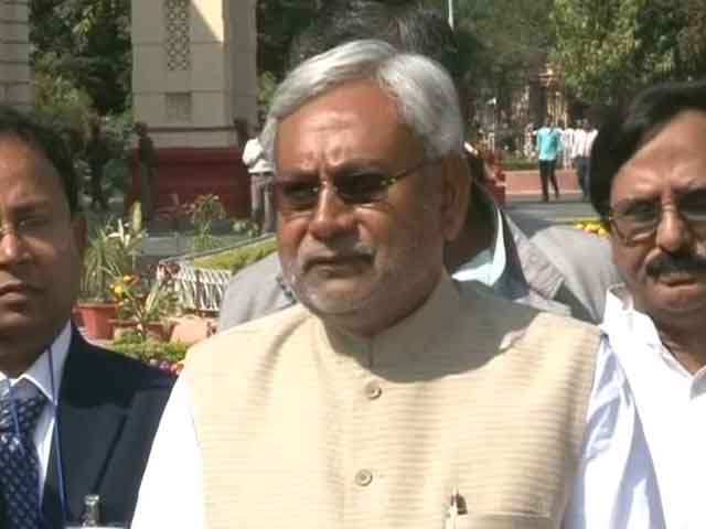 Video : At times you will have to wear a 'topi', at times a 'tilak': Nitish's dig at Modi