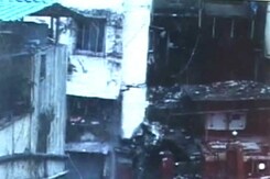 Caught on camera: Four-storey building collapses in Thane Caught on camera: Four-storey building collapses in Thane
