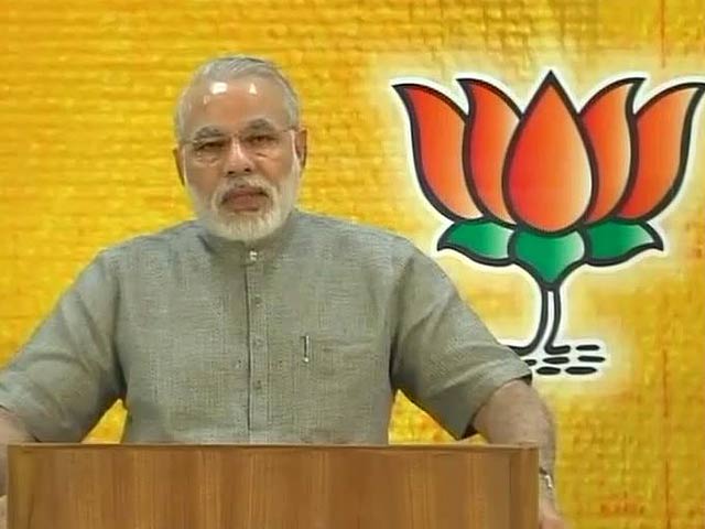 Narendra Modi flaunts Gujarat hat-trick, says time for UPA to give some answers Narendra Modi flaunts Gujarat hat-trick, says time for UPA to give some answers