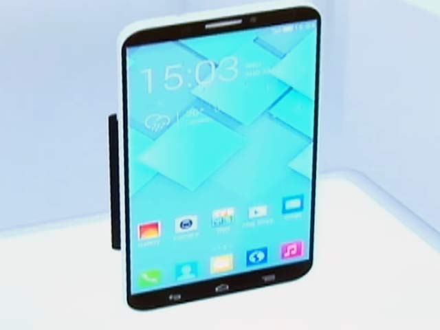 Alcatel showcase OneTouch Hero smartphone