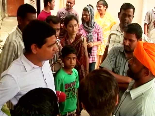 दहशत में दिल्ली की एक कॉलोनी