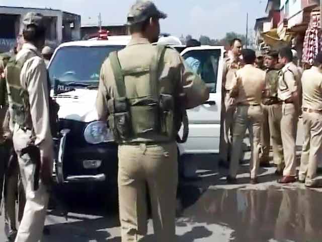 श्रीनगर : आतंकियों ने दो जवानों पर की फायरिंग, एक शहीद