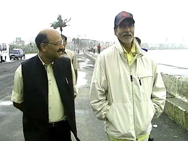 Video : Walk The Talk: Amitabh Bachchan (Aired: July 2003)