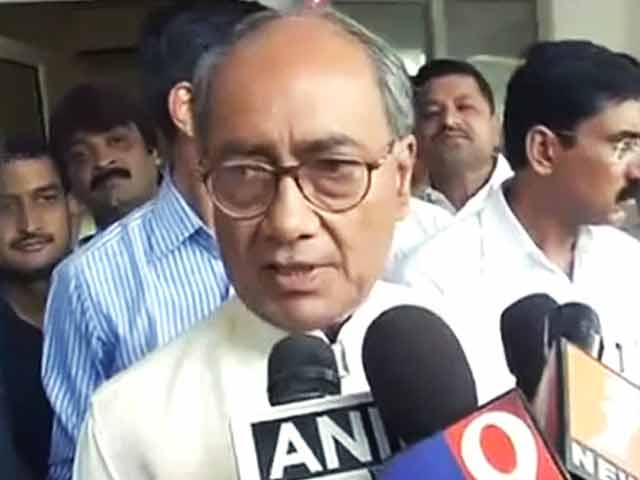 आतंक के खिलाफ मिलकर लड़ें भारत-पाक : दिग्विजय