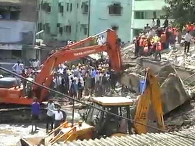 Video : Mumbai building collapse: over 50 dead, many still feared trapped