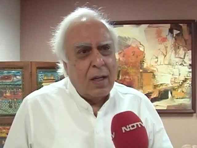 We aren't bailing out convicted netas: Kapil Sibal on ordinance controversy