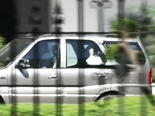 अध्यादेश मामला : राहुल ने पीएम से जताया अफसोस