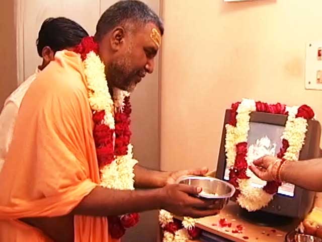 India Matters: God of all things (Aired: October 2005)