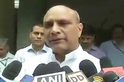 तेलंगाना मामले पर इस्तीफों का दौर जारी तेलंगाना मामले पर इस्तीफों का दौर जारी