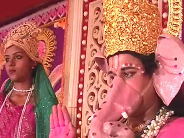 रामलीला के किरदार पहनेंगे सोने के मुकुट