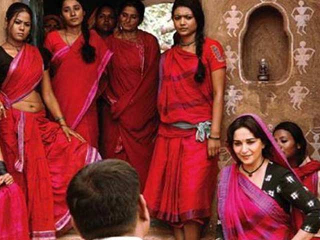 Madhuri Dixit wants <i>Gulab Gang</i> to release early