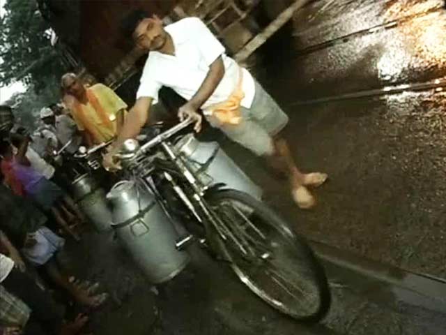 Protests over Mamata Banerjee's ban on cycles in Kolkata snowball