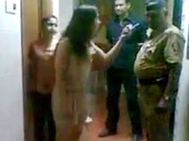 जेल पहुंची मॉडल अंजुम नायर