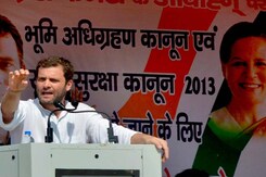 In UP, Rahul Gandhi takes on ally Akhilesh's government In UP, Rahul Gandhi takes on ally Akhilesh's government