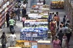 Wal-Mart, Bharti announce divorce, to go separate ways in retail biz Wal-Mart, Bharti announce divorce, to go separate ways in retail biz