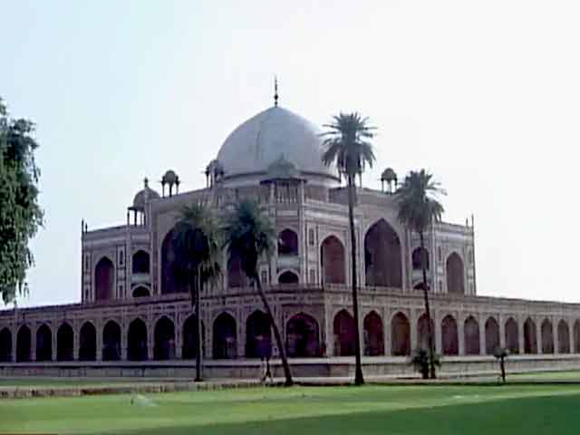 Video : Historic renovation of Humayun Tomb's Mughal Garden (Aired: April 2003)
