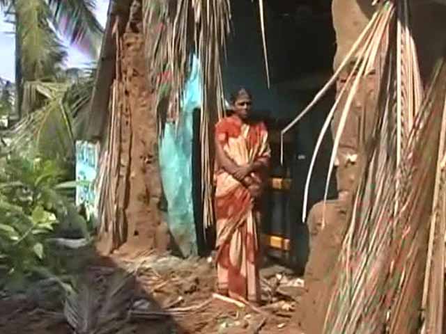 Video : Cyclone Phailin: Kaviti, Ichhapuram worst hit in Srikakulam