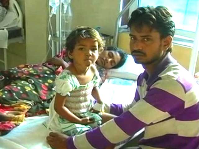 'Used a sari to jump off bridge', says survivor of temple stampede