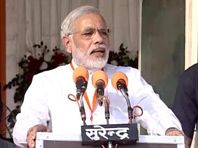 At Kanpur rally, Narendra Modi attacks "shehzada" Rahul Gandhi, food bill