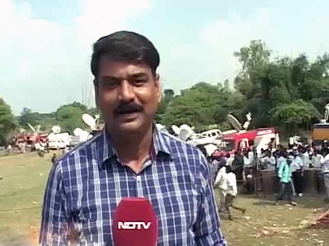 बाबा का खजाना और मीडिया का मजमा